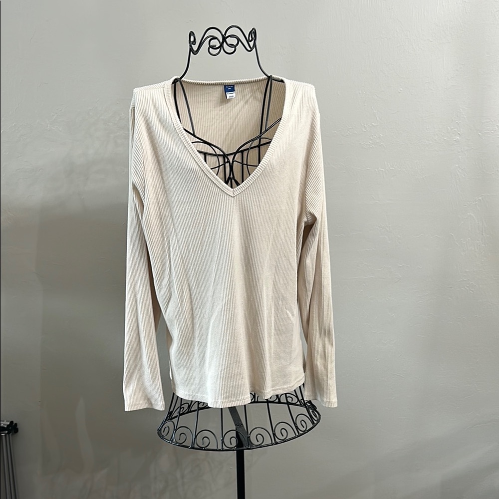 Old Navy Cream V-Neck Women's Top